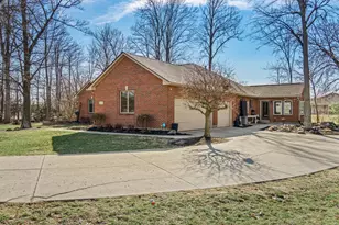857 Shaney Ln, Brookville, OH 45309 - Photo 2