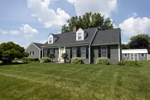 1565 Ridgeview Ct, Piqua, OH 45356 - Photo 2