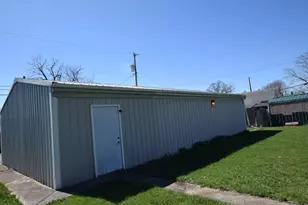 705 W Sandusky Ave, Bellefontaine, OH 43311 - Photo 42