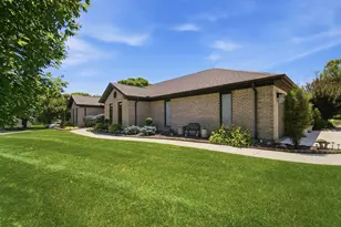 610 Stonecress Dr, Tipp City, OH 45371 - Photo 4