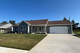 116 Village Pkwy, Jackson Center, OH 45334 - Photo 2