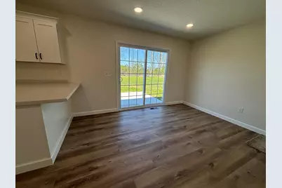 116 Village Parkway, Jackson Center, OH 45334 - Photo 6