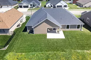 945 Rosenthal Dr, Tipp City, OH 45371 - Photo 34