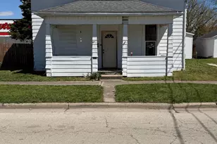 116 S Buckeye St, Celina, OH 45822 - Photo 2
