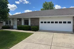 4917 Auston St, Springfield, OH 45502 - Photo 2
