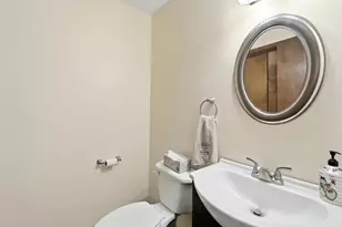 196 Cambria Dr, Dayton, OH 45440 - Photo 22