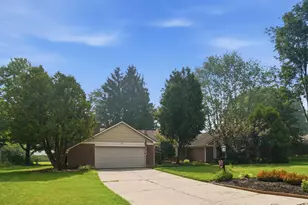196 Cambria Dr, Dayton, OH 45440 - Photo 2