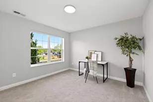 24 N Center St, Springfield, OH 45502 - Photo 6