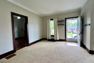 143 N Stanley St, Bellefontaine, OH 43311 - Photo 8