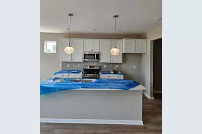 402 W Spielberg Circle, Springfield, OH 45505 - Photo 2