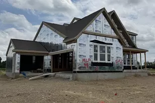 402 W Spielberg Circle, Springfield, OH 45505 - Photo 1