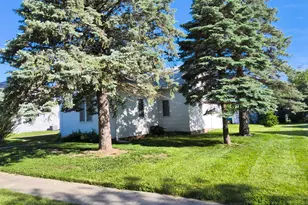157 E 2nd St, Rockford, OH 45882 - Photo 2