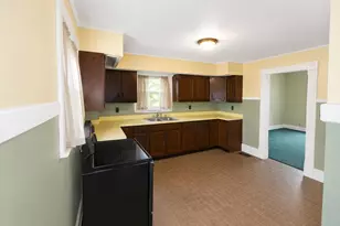 520 E Sandusky Ave, Bellefontaine, OH 43311 - Photo 6