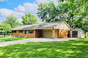 120 Windmere Dr, Troy, OH 45373 - Photo 2