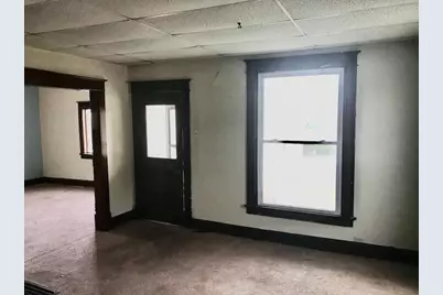 200 E Silver Street, Wapakoneta, OH 45895 - Photo 10