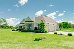 1263 Cole Hbr Dr, Troy, OH 45373 - Photo 4