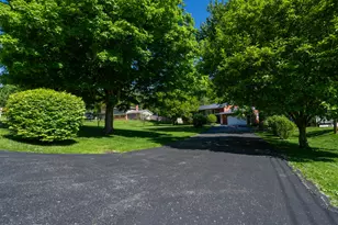 6126 Knollwood Rd, Springfield, OH 45502 - Photo 2