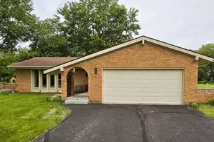 6407 Floyd Dr, Springfield, OH 45502 - Photo 2