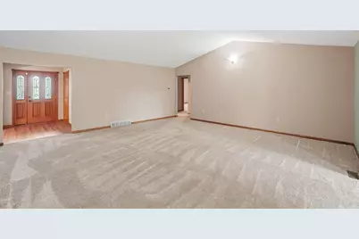 1700 W Sparrow Road, Springfield, OH 45502 - Photo 28