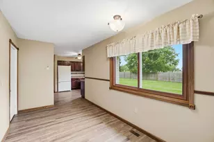 1700 W Sparrow Rd, Springfield, OH 45502 - Photo 24