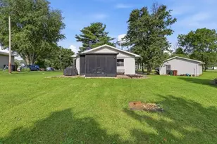 1155 W Choctaw Dr, London, OH 43140 - Photo 8