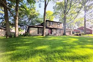 1206 Hawthorne St, Saint Marys, OH 45885 - Photo 2