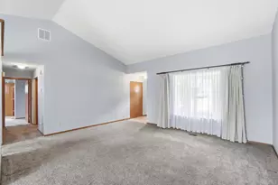 1167 Old Farm Ln, Springfield, OH 45503 - Photo 8