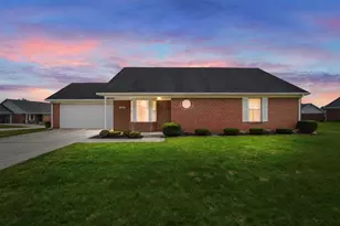 1167 Old Farm Ln, Springfield, OH 45503 - Photo 1