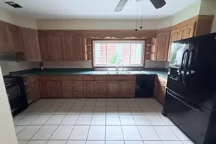 111 S Wayne St, Saint Marys, OH 45885 - Photo 10