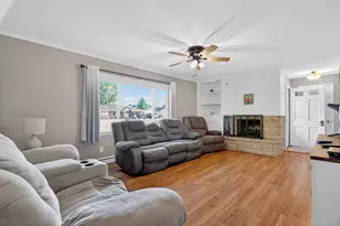 822 Barbara Ln, Wapakoneta, OH 45895 - Photo 8