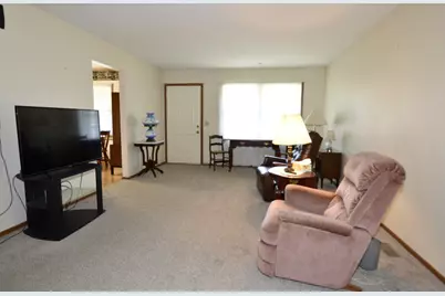 4936 E Brannan Drive, Springfield, OH 45502 - Photo 6