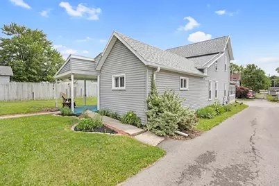 109 N Springhill Street, Bellefontaine, OH 43311 - Photo 4