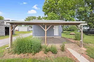 109 N Springhill St, Bellefontaine, OH 43311 - Photo 6