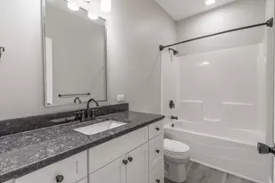 1780 Creekside Ct, Sidney, OH 45365 - Photo 2
