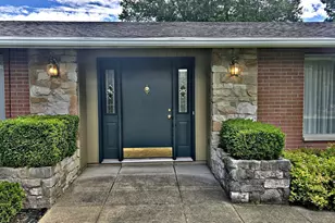 2082 Stowe Dr, Springfield, OH 45505 - Photo 2