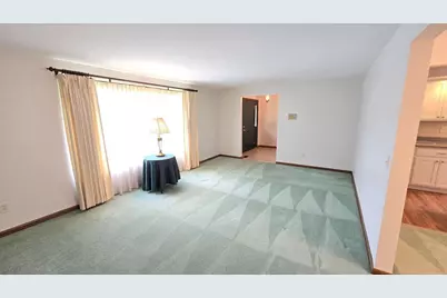 2082 Stowe Drive, Springfield, OH 45505 - Photo 8