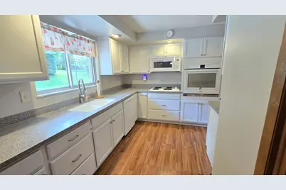 2082 Stowe Drive, Springfield, OH 45505 - Photo 14