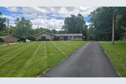 2082 Stowe Drive, Springfield, OH 45505 - Photo 4