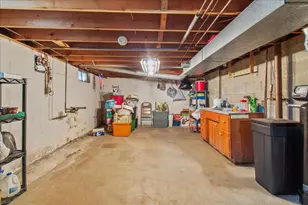 1233 Superior St, Bellefontaine, OH 43311 - Photo 18