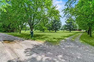 5773 Short Rd, New Carlisle, OH 45344 - Photo 2