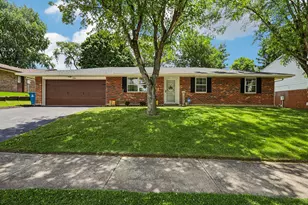 4916 Arrowview Dr, Dayton, OH 45424 - Photo 1