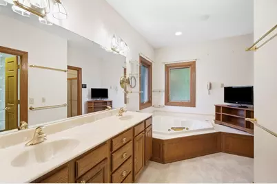 2350 Lostwood Court, Beavercreek TWP, OH 45385 - Photo 24