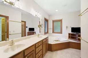 2350 Lostwood Ct, Beavercreek TWP, OH 45385 - Photo 24