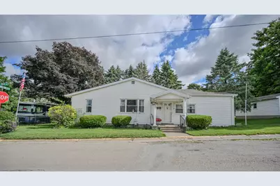 1302 N Yellow Springs Street, Springfield, OH 45504 - Photo 2