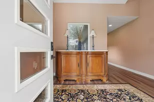 1300 E Choctaw Dr, London, OH 43140 - Photo 4