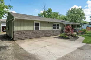 242 N Bickett Rd, Xenia, OH 45385 - Photo 1