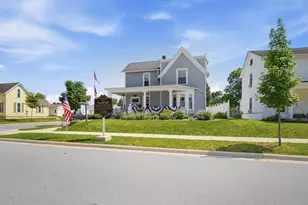 601 W Benton St, Wapakoneta, OH 45895 - Photo 4
