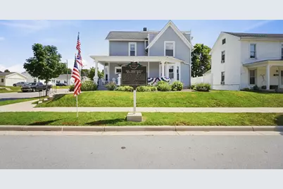 601 W Benton Street, Wapakoneta, OH 45895 - Photo 1