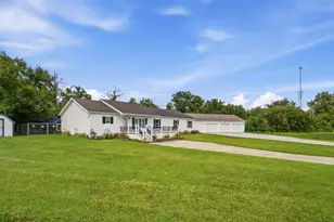 14513 Cemetery Rd, Wapakoneta, OH 45895 - Photo 4