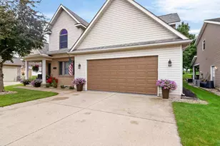 120 Village Green Dr, Sidney, OH 45365 - Photo 2